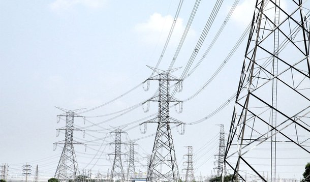 Consumo total de energia elétrica no país foi 39.902 gigawatts-hora em novembro; no acumulado do ano, o consumo também teve alta de 3,3%; dados fazem parte da Resenha Mensal do Mercado de Energia Elétrica; as residências puxaram o resultado do mês, com alta de 4,2%, seguidas pelo comércio e serviços (4,8%)