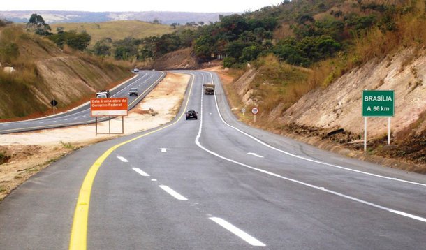 A ANTT e a Triunfo Participações e Investimentos assinaram o contrato de concessão das BRs-060/153/262/DF/GO/MG. O lote, arrematado pela Triufo em dezembro de 2013, tem uma extensão de 1.176 quilômetros (km) entre Brasília (DF) e Betim (MG). Destes, 630,2 quilômetros estão na BR-060 e na BR-153, em trecho que vai desde o entroncamento com a BR 251/DF até a divisa de Minas Gerais com São Paulo