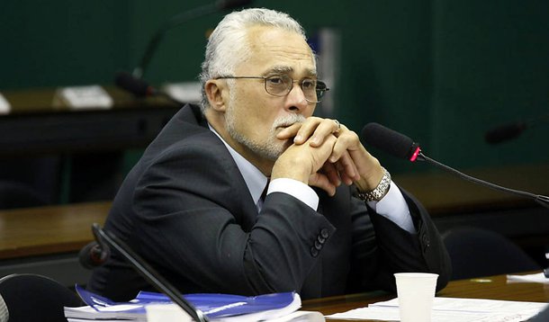 Conclusão foi relatada por um assistente social e um psicólogo da Seção Psicossocial da Vara de Execuções Penais (VEP) do Distrito Federal, que faz o acompanhamento mensal do ex-presidente, condenado na Ação Penal 470; no início da semana, procurador-geral da República, Rodrigo Janot, enviou ao STF parecer contra a prisão domiciliar definitiva de Genoino