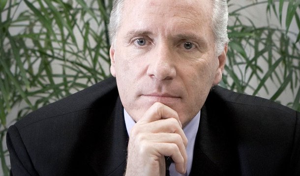 Empresário e apresentador Roberto Justus diz que ‘ainda dá tempo para capitalizar em cima do investimento já realizado, evitando que a marca Brasil entre na UTI. Antes de sentir vergonha, miremos o que ainda podemos fazer. Vamos resolver questões prioritárias nas eleições, em vez de culpar a Copa’