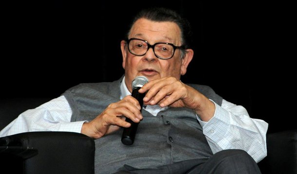 Ex-ministro da Fazenda diz que nível do contingenciamento anunciado pelo governo deve satisfazer, pelo menos por algum tempo, as agências de rating; no entanto, fala dos riscos que o “desarranjo visível nas relações entre a presidente e sua base parlamentar” podem representar para a economia: “o país precisa de uma relação harmônica entre os três Poderes da República”