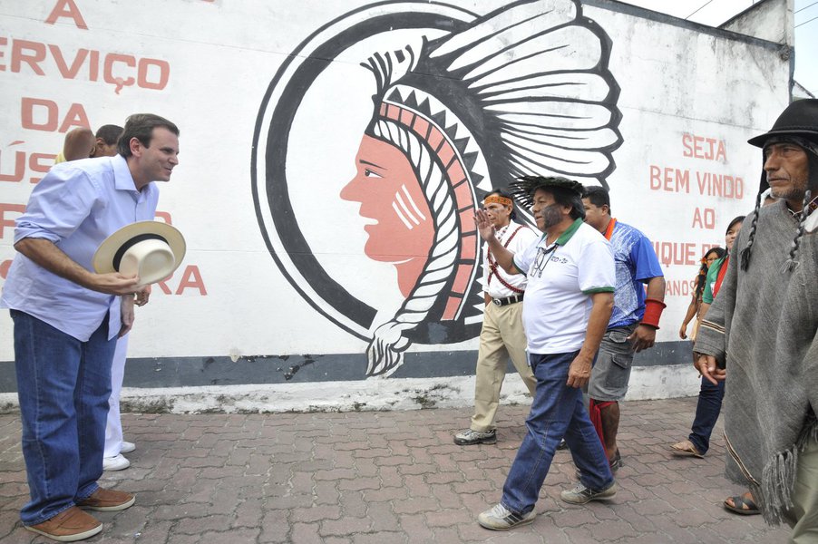 Promotores contestam repasses milionários da prefeitura às escolas de samba, que justificam suas despesas com notas fiscais inidôneas