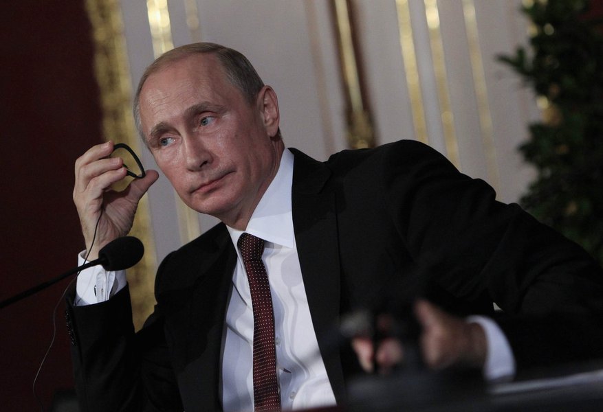 Presidente russo pediu à Câmara Alta do Parlamento da Rússia nesta terça-feira que revogue o direito que lhe concedeu de ordenar uma intervenção militar na Ucrânia em defesa da população que fala russo no leste ucraniano