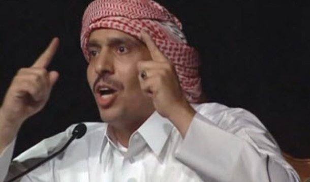 Muhammad Ibn al-Dheeb al-Ajami escreveu versos elogiosos à Primavera Árabe, criticou o então emir qatariano xeique Hamad bin Khalifa al-Thani e os "xeiques brincando nos seus PlayStations"