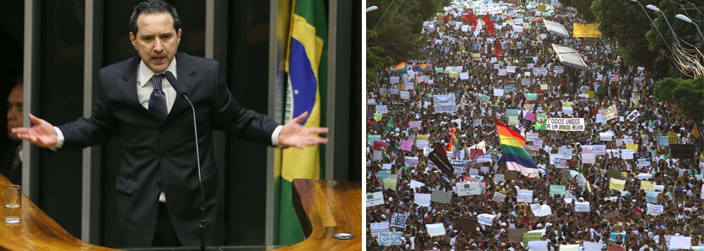 Natan Donadon foi condenado pelo STF por desvio de R$ 8,4 milhões da Assembleia de Rondônia e está preso em Brasília desde 28 de junho; "governo é que deve estar feliz. Os protestos do 7 de Setembro agora já tem um alvo: o Congresso", disse o deputado Ronaldo Caiado (GO); "Congresso brasileiro está de cócoras perante o mundo", afirmou o senador José Agripino (DEM/RN); presidente da Câmara, Henrique Eduardo Alves (PMDB-RN), anunciou que não marcará mais nenhuma sessão de cassação até que seja aprovada uma PEC que determina o voto aberto nesses processos