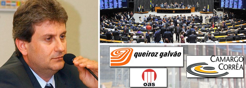 Rumores cercam os meios políticos no Congresso; Polícia Federal já teria plano para fazer cerca de 50 prisões e realizar buscas em escritórios de empreiteiras em diversos pontos do Brasil; pivô é o doleiro Alberto Youssef, já preso, e suas ligações como intermediário de políticos e financiadores de campanhas; conhecido como Beto entre os parlamentares, ele teria movimentado R$ 90 milhões no período entre as duas últimas eleições; bancada do PT deve cobrar explicações do vice-presidente licenciado da Câmara André Vargas, que usou jatinho alugado por Beto, como o doleiro é conheico pelos políticos, para viajar aos Estados Unidos em férias; Youssef é visto como o banqueiro das campanhas; mais casas podem cair