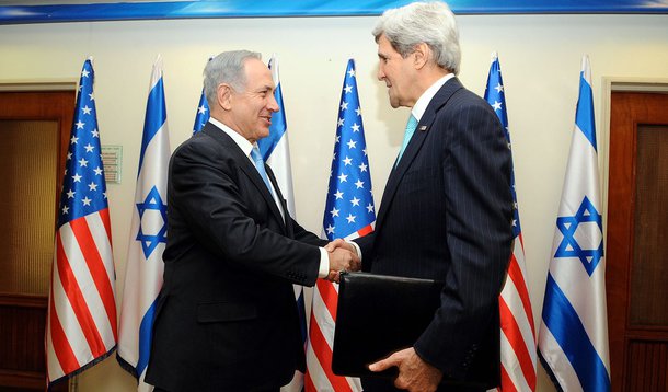 Não houve qualquer anúncio sobre avanços nas negociações, e uma autoridade palestina disse que Kerry pode voltar à região na quarta-feira para encontrar o presidente palestino, Mahmoud Abbas