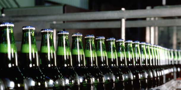 A Receita Federal elevou para 2,25% ante 1,3% a estimativa de aumento dos preços de bebidas frias, categoria que inclui cervejas, refrigerantes, energéticos, isotônicos e refrescos; representantes do setor, porém, afirmam que o reajuste terá que ser maior