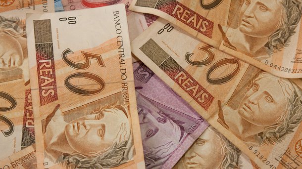 Receitas adicionais em novembro somam R$ 35 bilhões, com a reabertura do "Refis da Crise" e o bônus de assinatura do campo de Libra no pré-sal; para o Planalto, superávit recorde para o mês é mensagem positiva para inverter pessimismo no mercado 