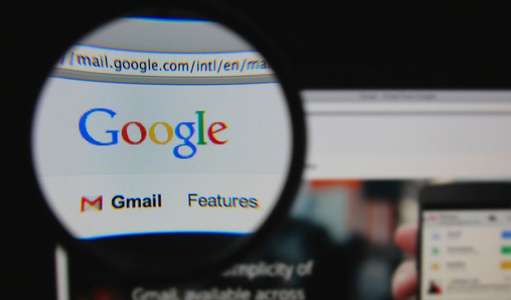 O serviço de email Gmail, do Google, que é usado por centenas de milhões de pessoas, parou de funcionar para usuários em todo o mundo nesta sexta-feira; usuários que tentavam se logar viram uma mensagem de erro e um texto em inglês pedindo desculpas pela indisponibilidade temporária do serviço