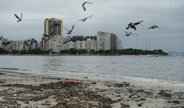 Nesta segunda etapa do Programa Sena Limpa serão beneficiadas as praias de Paquetá, Praia da Guanabara, Flamengo e Botafogo, na Baía de Guanabara, e as do Pepê, na zona oeste, e de Copacabana, na zona sul; o objetivo é investir em sistemas de esgotos e melhoria na coleta de águas pluviais para acabar com o despejo de resíduos nas praias até 2016