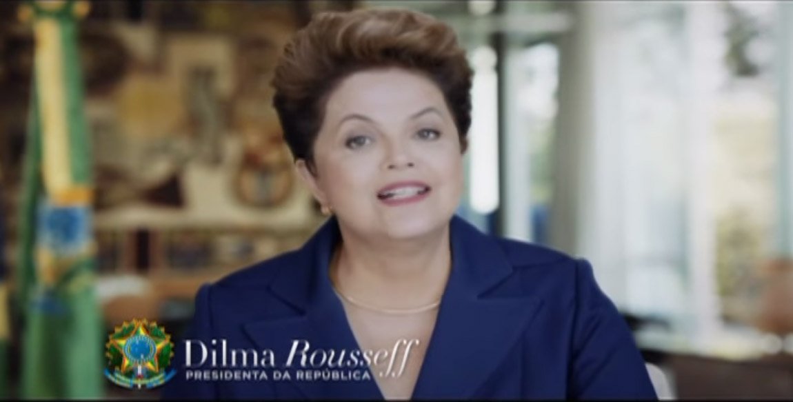 DEM e PSDB ingressaram na Procuradoria da República nesta terça (6) com um pedido de abertura de inquérito para apurar se a presidente Dilma Rousseff cometeu improbidade administrativa no pronunciamento dela, em cadeia nacional de rádio e televisão, pelo Dia do Trabalho; "Todo o discurso da presidente Dilma Rousseff foi tomado na primeira pessoa, ora no singular, ora no plural, de forma que a União, governo Federal, não existem no texto, apenas a pessoa de Dilma Rousseff e seu grupo político", afirmou
 