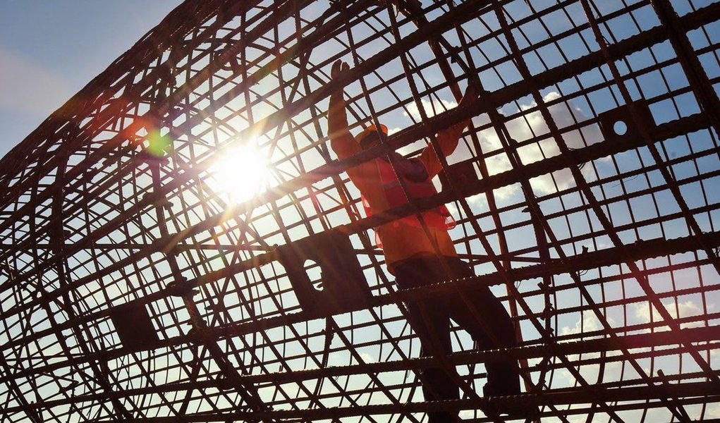 A menor eficiência das empresas fez o Brasil cair no ranking mundial de competitividade pelo quarto ano seguido. De acordo com Índice de Competitividade Mundial, o país ficou em 54º lugar entre 60 países analisados em 2014