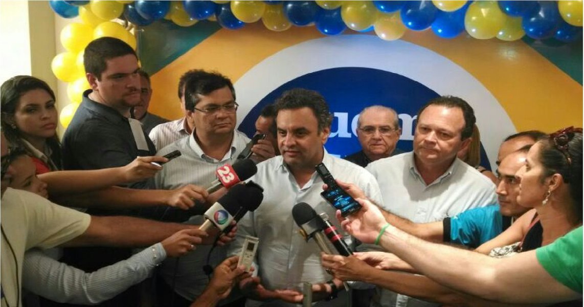 Carlos Brandão (PSDB) será o candidato a vice-governador na chapa do PCdoB do comunista Flávio Dino; Aécio Neves descartou, por enquanto, qualquer possibilidade de o PSDB vir a pleitear a vaga para a disputa no Senado; o presidenciável tucano disse que o conjunto do partido no Maranhão apoiará a candidatura do ex-presidente da Embratur, no governo Dilma Rousseff; o comunista declarou que precisa do PSDB para ganhar a eleição