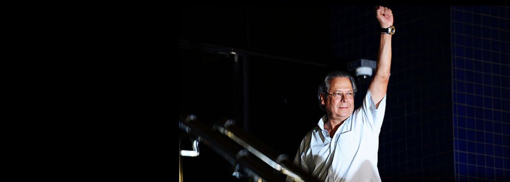 Segundo Eduardo Guimarães, do Blog da Cidadania, "o papel da mídia no Julgamento do Mensalão será denunciado pela defesa de Dirceu à Corte Interamericana de Direitos Humanos seja qual for o resultado da Revisão Criminal que será pedida" e "o Brasil será denunciado por permitir à mídia que manipule processos judiciais, em clara afronta ao Direito"