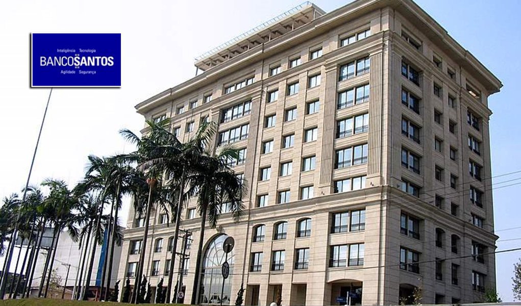 Comitê de credores da massa falida do Banco Santos pediu ao juiz da 2ª Vara de Falências e Recuperações Judiciais para que seja investigado suposto conflito de interesses do administrador judicial e do escritório de advocacia que representa a massa falida. Segundo o representante dos credores Rodolfo Peano, Vânio Aguiar atua no mesmo cargo como representante da VarigLog como credora e do Banco Santos como devedor