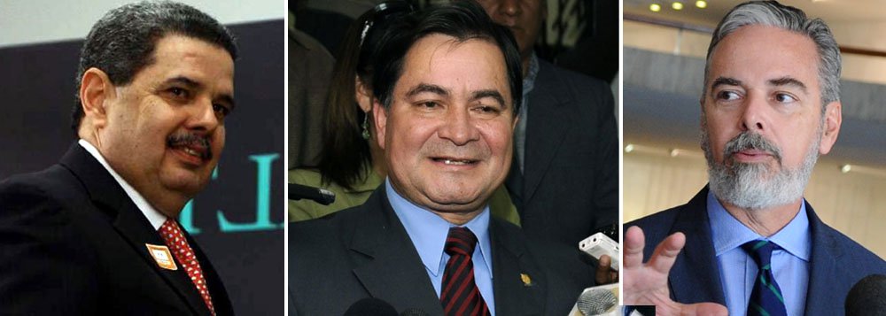 Segundo o colunista, o ex-chanceler brasileiro proibiu banhos de sol e o segregou a um cubículo sem janela; ordem seria vencer pelo cansaço, obrigando-o a se entregar; presidente da seção brasiliense da Ordem dos Advogados do Brasil defende processo contra Patriota 