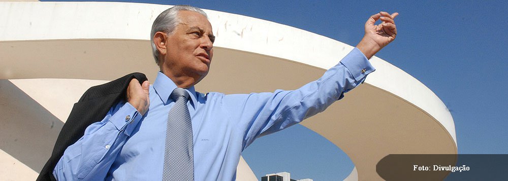 Segundo as investigações, junto com outros dois integrantes do seu governo, Roriz encerrou 50 contratos de publicidade em vigor desde a gestão anterior e, posteriormente, fechou sem licitação um contrato milionário com outra empresa; ainda cabe recurso à decisão