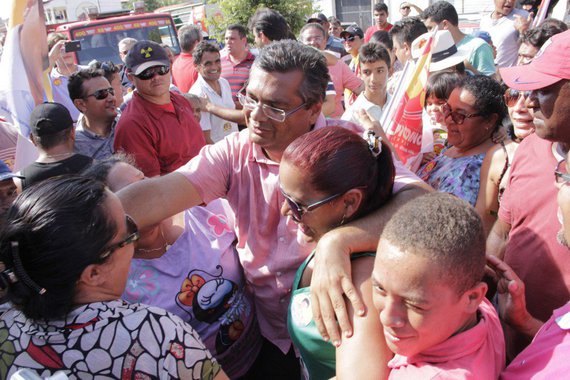 Pesquisa DataM divulgada neste domingo aponta o candidato do PCdoB ao governo do Maranhão com folga na liderança sobre Edinho Lobão (PMDB), que caiu de 27,5% para 19,9%; se eleições fossem hoje, Flávio Dino seria eleito no primeiro turno