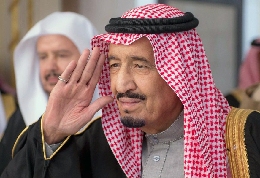 O rei saudita Salman disse neste sábado que a campanha militar do país no Iêmen contra combatentes Houthi continuará até que seus alvos sejam alcançados