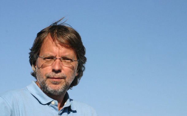 "Ele terá que morrer várias vezes, porque a vida dele está na obra", disse o escritor moçambicano Mia Couto