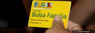 Ministério do Desenvolvimento Social identificou, por meio de um levantamento, 2.168 políticos eleitos que teriam recebido dinheiro do programa federal "Bolsa Família"; beneficiários foram localizados após cruzamento da folha de pagamento do programa de transferência de renda com a base de dados do Tribunal Superior Eleitoral