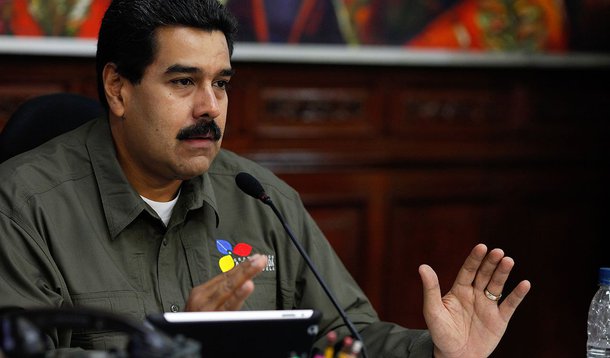 "Convido-os, dentro do debate que vamos realizar, a que façamos uma condenação conjunta à violência como forma de fazer política, como método político. À violência em todas as suas formas. À violência como forma e estratégia política para mudar o governo, que procuremos uma visão conjunta, vocês com a sua visão política e nós com a nossa", disse o presidente venezuelano, Nicolás Maduro