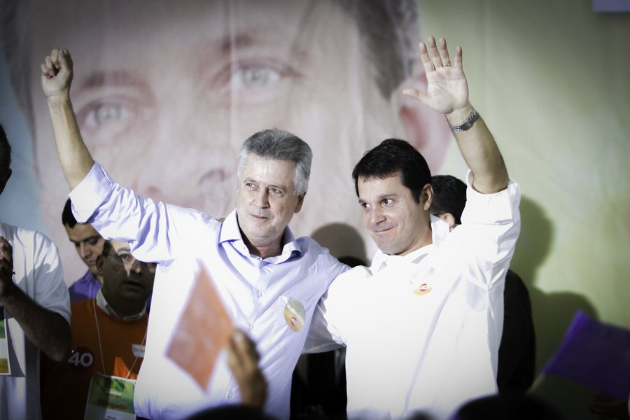 A dúvida sobre a possibilidade de candidatura para a Câmara Federal foi sanada ontem em convenção regional do PSB. Eduardo Campos (PSB) e Marina Silva (Rede), confirmaram indicação do deputado brasiliense e, em carta, o senador Cristovam Buarque (PDT) e o presidente regional do PDT Georges Michel também se pronunciaram a favor