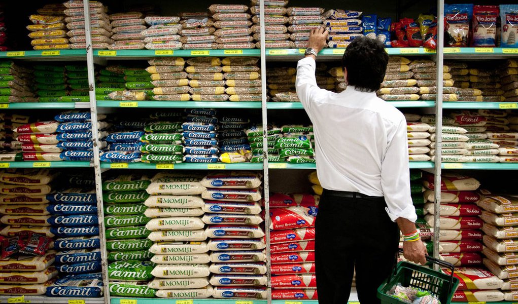 Além de Fortaleza, as principais altas registradas no país ocorreram em Florianópolis e Belo Horizonte (ambas de 2,67%), Vitória (2,43%), Natal (2,28) e Manaus (2,26)