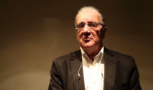 Em entrevista à jornalista Marilza de Melo Foucher, cedida ao 247, economista diz que "o povo brasileiro tem manifestado desacordo com os bacanas que não conseguem reconhecer o ambiente social em que vivem" e que "os bem-sucedidos tratam os beneficiários das políticas sociais como pedintes, não como sujeitos de direito"; Luiz Gonzaga Belluzzo diz ainda que relatório do Fed que aponta o Brasil como vulnerável é "vergonhoso"; íntegra