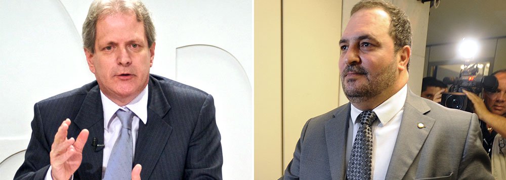 Jornalista Augusto Nunes avisa que o próximo entrevistado do Roda Viva será o delegado Romeu Tuma Júnior, autor do livro "Assassinato de reputações", e diz que não haverá "perguntas proibidas"; ou seja, a missão será esculhambar o ex-presidente Lula; antes do livro, Nunes dedicava a Tuminha os piores adjetivos