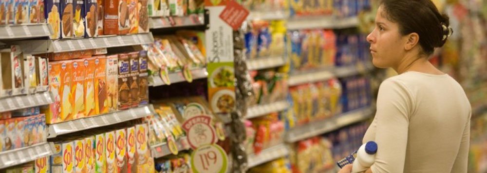 Estimativas de inflação para este ano indicam estouro do teto da meta (6,5%), conforme previsão que consta do Relatório Trimestral de Inflação, divulgado nesta quarta-feira 24