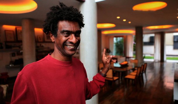 Humorista do Casseta &amp; Planeta conta sobre a saída do programa na emissora: "Sofremos uma pressão para nos distanciar do conteúdo que gostávamos de fazer. Pressões internas na emissora e externas, de gente do governo petista que se levava muito a sério e não admitia brincadeiras. Além de uma paranoia quanto ao que a família brasileira gostaria ou não de assistir. Quando o humor é levado muito a sério, o público sai perdendo", criticou