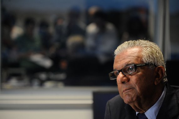 Janeiro teve o segundo pior índice de chuvas desde 1931 e a previsão para fevereiro também é alarmante; segundo o Operador Nacional do Sistema, comandado por Hermes Chipp, consumo de eletricidade deverá crescer 15% em razão do calor, e não os 7,1% previstos anteriormente, o que indicaria necessidade de redução da carga; "A revisão das previsões para o mês de fevereiro indica queda significativa das afluências aos subsistemas Sudeste, Sul e Nordeste", informou o ONS; esta situação, segundo o relatório, amplia o risco de um racionamento