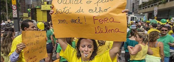Jornalista Fernando Britto comenta que o Brasil, "quebrado" pelo terrorismo econômico, ficou "baratinho" para os investidores que sabem que ele não está quebrado coisa alguma, "estultice que deixam para os marchadores otários ou muito espertos"; "Porque boba, a madame Ana Eliza, mulher do banqueiro Paulo Setúbal – um dos herdeiros e diretores do Itaú – não é e estava lá na Paulista, de cara pintada e cartaz de “Fora Dilma”. Pudera, não é? com essa crise o Itaú lucrou apenas R$ 20,2 bilhões no ano passado e os acionistas, entre eles seu marido, tiveram ganhos de somete R$ 6,6 bilhões", ironizou