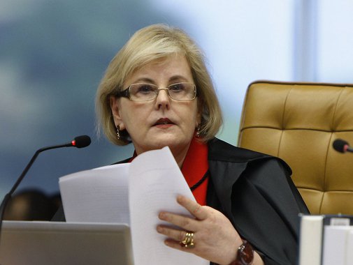 Ministra do Supremo determinou que o Congresso Nacional vote o aumento de salário aprovado pelos ministros da Corte junto com a proposta do Orçamento Geral da União de 2015; decisão atende a pedido da PGR; conforme a proposta, a partir do dia 1º de janeiro do ano que vem, os ministros da Corte passariam a ganhar R$ 35.919,00