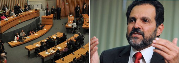 A Câmara Legislativa do Distrito Federal aprovou nesta terça-feira (2) a criação do Fundo Especial da Dívida Ativa (Fedat), de autoria do Executivo, autorizando o GDF a vender títulos da dívida ativa para reforçar o caixa do governo; estimativas governamentais apontam que o Fedat poderá arrecadar até R$ 3,2 bilhões, 20% da dívida ativa atual, avaliada em R$ 16 bilhões; o projeto segue agora para sanção do governador Agnelo Queiroz (PT). o coordenador-geral da equipe de transição do governador eleito Rodrigo Rollemberg (PSB), Hélio Doyle, esteve presente à votação e tentou obter apoio para adiar a decisão, sem êxito