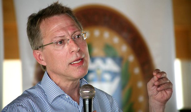 Vice-presidente do Insper e ex-secretário de Política Econômica do Ministério da Fazenda, Marcos Lisboa afirma que o velho desenvolvimentismo não oferece muito mais do que um crescimento "medíocre" de 2%, ou 2,5%; ele também critica o modelo de concessão de benefícios pelo governo a setores da economia; há "pouco transparência", diz