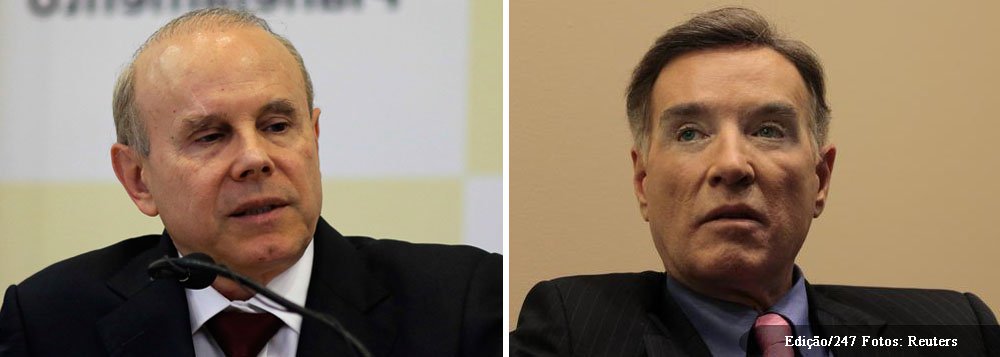 Em Nova York, onde participa do seminário 'The Brazil Infrastructure Opportunity', o ministro da Fazenda disse, sobre uma eventual reestruturação da dívida da OGX, que a solução para a empresa "é de mercado, não de governo"; "Espero que a OGX consiga se reestruturar o mais breve possível para não atrapalhar mercado de capitais"; Mantega afirmou ainda que a situação das ações da companhia afetou o desempenho da bolsa brasileira