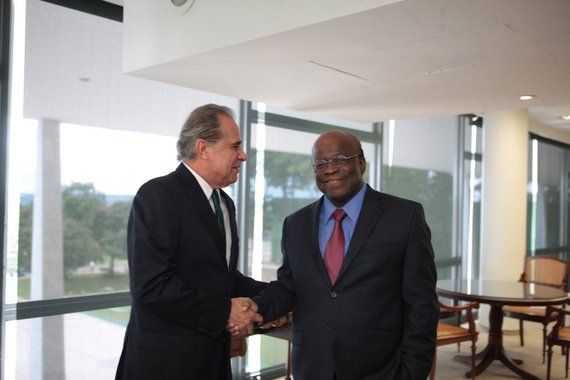 Análise é de Nirlando Beirão, editor de CartaCapital, para quem o presidente do STF "é um nada estrepitoso"; após a entrevista de Joaquim Barbosa ao jornalista Roberto D´Ávila, que foi ao ar na Globonews, Beirão concluiu que "ele não tem nada a dizer além dos autos de sua particular Inquisição"; "Foi constrangedor", diz