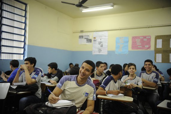 Na véspera do Enem, estudantes retomaram nesta sexta-feira 25 as atividades integrais nas escolas após o término da greve dos professores estaduais, conforme decidido nesta quinta-feira em assembleia