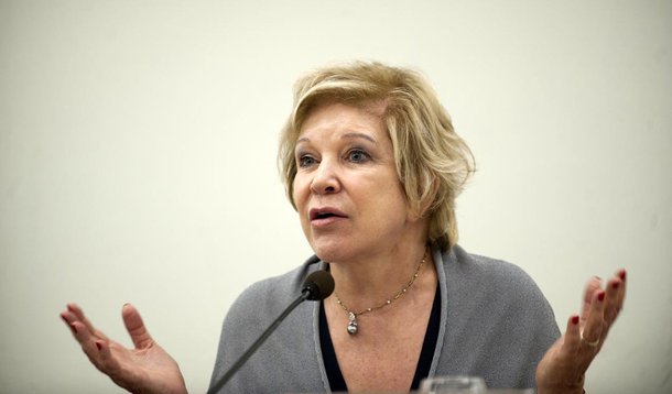 Ministra voltou a afirmar que a destinação do benefício para estilistas como Alexandre Herchcovitch, Pedro Lourenço e Ronaldo Fraga não impede que outros projetos de arte sejam beneficiados; para Marta Suplicy, incluir a moda nas áreas beneficiadas pela Lei Rouanet é uma forma de dar força àqueles que estão mais fracos e não têm tantas possibilidades de divulgar seu trabalho no exterior