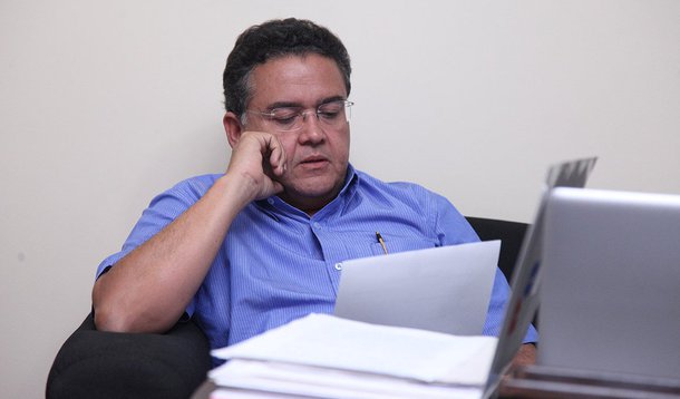 Com todos os representantes do Partido do Maranhão, reunião de nove legendas presentes na convenção, a candidato a senador Roberto Rocha falou  da importância da mudança na representação no Senado, na Câmara Federal e na Assembleia Legislativa para que Flávio Dino sendo eleito tenha parlamentares que compartilham o mesmo objetivo que é mudar os índices em todas as áreas do Maranhão; "Queremos mostrar que um novo Maranhão é possível com oportunidade para todos. Vamos juntos mudar essa realidade ruim do nosso Estado", disse Rocha