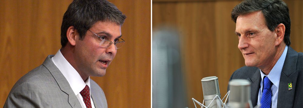 Pré-candidato pelo PT, senador Lindbergh Farias tenta fazer com que Marcelo Crivella, do PRB, desista de sua candidatura ao governo do Estado para ser seu aliado; petista foca em eleitorado evangélico, mas ministro da Pesca está relutante