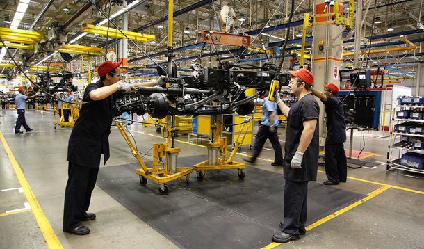 A produção industrial do Rio de Janeiro vem se fortalecendo no mês de setembro, segundo dados divulgados pelo IBGE; os números são resultados da produção automotiva, que apresentou um crescimento de 23,6%; no acumulado do ano de 2013, a alta cravou 1,2%, o que, de acordo com o instituto, foi a maior na base de comparação desde julho de 2012, quando o estado registrou crescimento de 5,6%
 
 
 