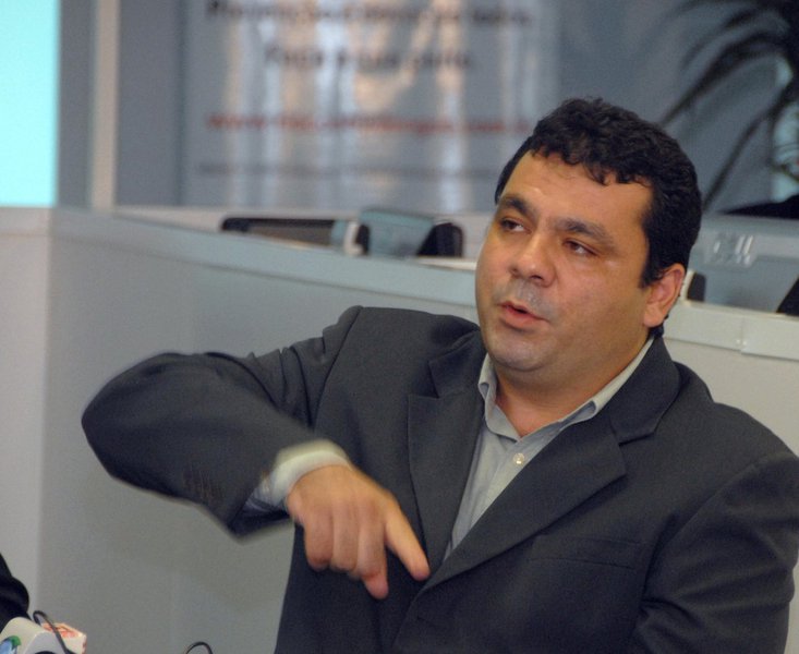 De janeiro até o dia 31 de março, o estado do Rio de Janeiro registrou 12.207 casos suspeitos de dengue com quatro mortes em Resende, na região do Médio Paraíba, sul do estado; no mesmo período de 2014 tinham sido 3.654 casos e dois óbitos; "No ano de 2014, o Rio de Janeiro teve um dos anos com menor número de casos em toda a nossa série histórica, e veio logo depois de dois anos de transmissão bastante intensa pelo vírus dengue 4", diz o superintendente de Vigilância Epidemiológica e Ambiental da Secretaria de Saúde, Alexandre Chieppe (foto)