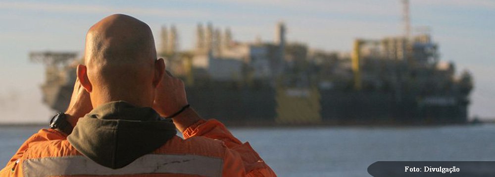 Conselho Deliberativo de sindicato indicou a rejeição da proposta de reajuste salarial apresentada pela Petrobras e a realização de assembleias para que os trabalhadores aprovem o indicativo de greve por tempo indeterminado a partir do dia 17, data que também acontece mais um dia nacional de luta contra o leilão de Libra