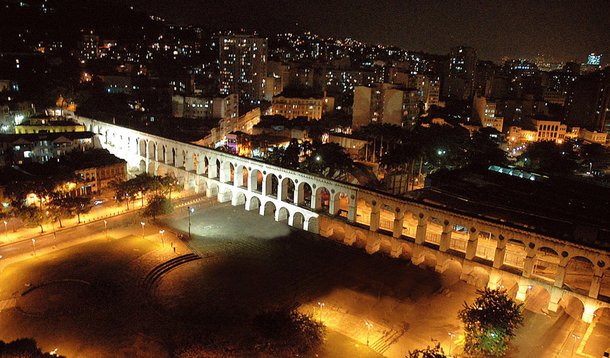 Local é frequentado principalmente por turistas brasileiros e estrangeiros e viu violência aumentar recentemente; nas últimas semanas, o bairro registrou três mortes violentas, entre elas a de Conrado Chaves da Paz, 19 anos, assassinado com uma facada no coração na Avenida Chile, na madrugada do dia 1° deste mês, durante uma tentativa de assalto