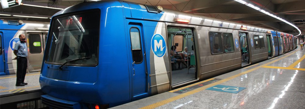 Em meio ao caos em São Paulo, por conta da greve no metrô, o site do Sindicato dos Metroviários do Estado do Rio de Janeiro (Simerj) publica uma carta aberta anunciando a possibilidade de greve: "O Metrô pode parar"; "O Metrô Rio cobra a passagem mais cara do país, desde a privatização em 1998, a passagem subiu de R$ 0,35 para R$ 3,50, uma alta de 1000%, bem mais que a inflação no período, que foi de 347%. O Metrô Rio paga o menor salário do Brasil para metroviários"; diz um trecho da carta; nesta terça-feira (10), às 18h30, será realizada uma assembleia para discutir a possível paralisação