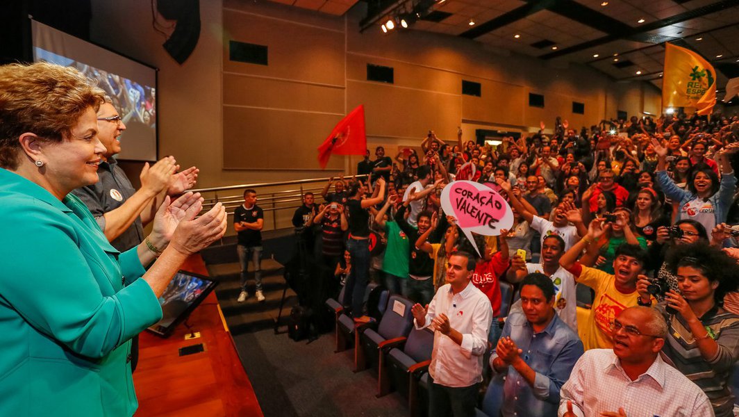 A fala da presidenta é a vitória da política, dos resultados de uma década e de uma visão que, efetivamente, vê nos mais jovens parte da solução para o Brasil continuar mudando